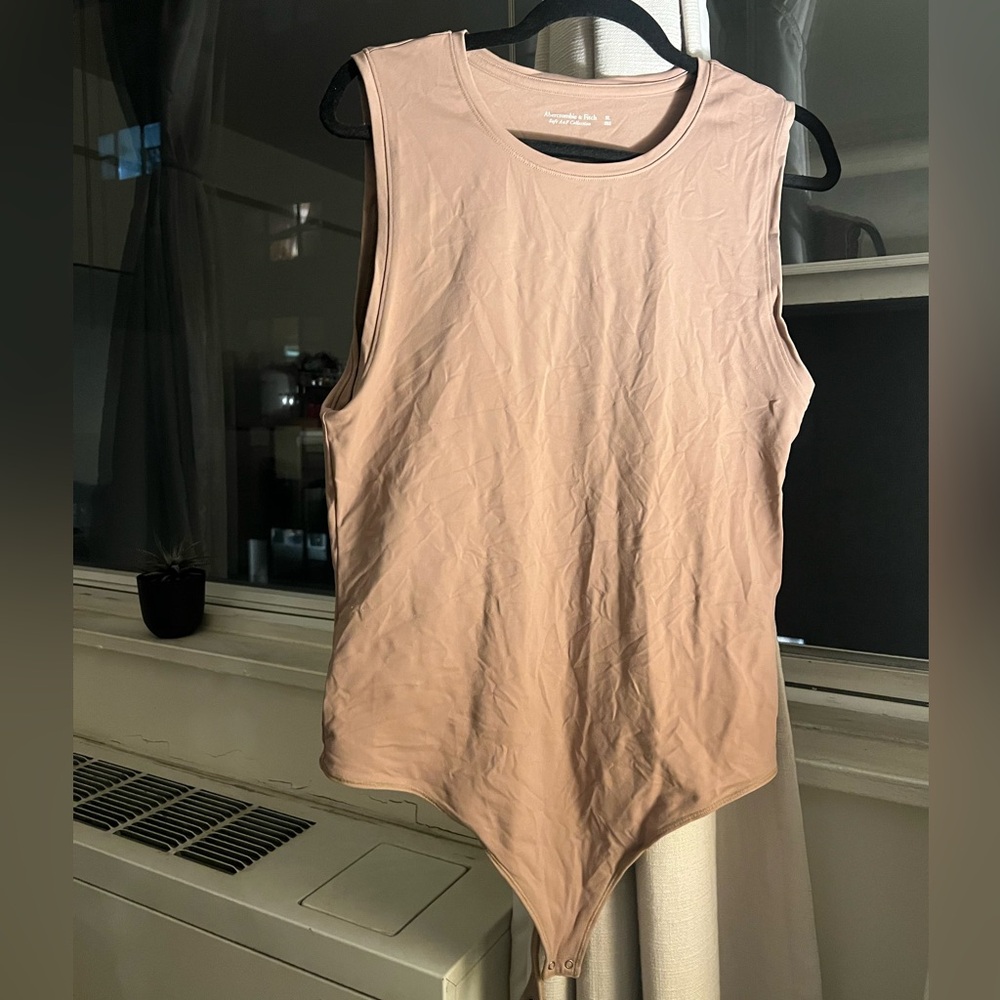 Abercrombie & Fitch Soft AF Nude Sleeveless Bodysuit